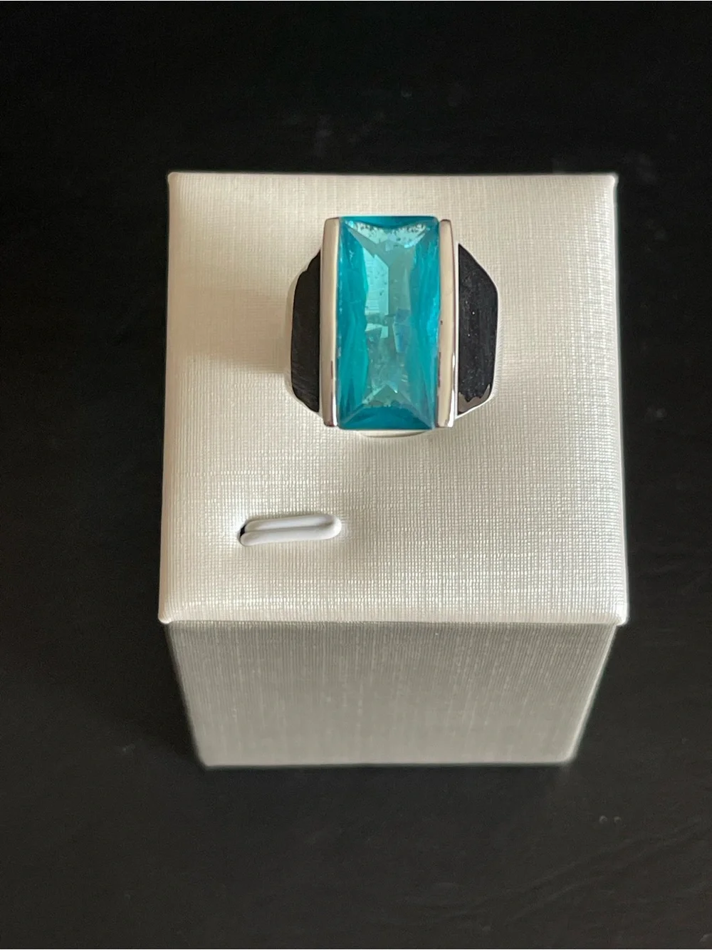 Silver plated Rectangular Teal crystal Cocktail Ring.